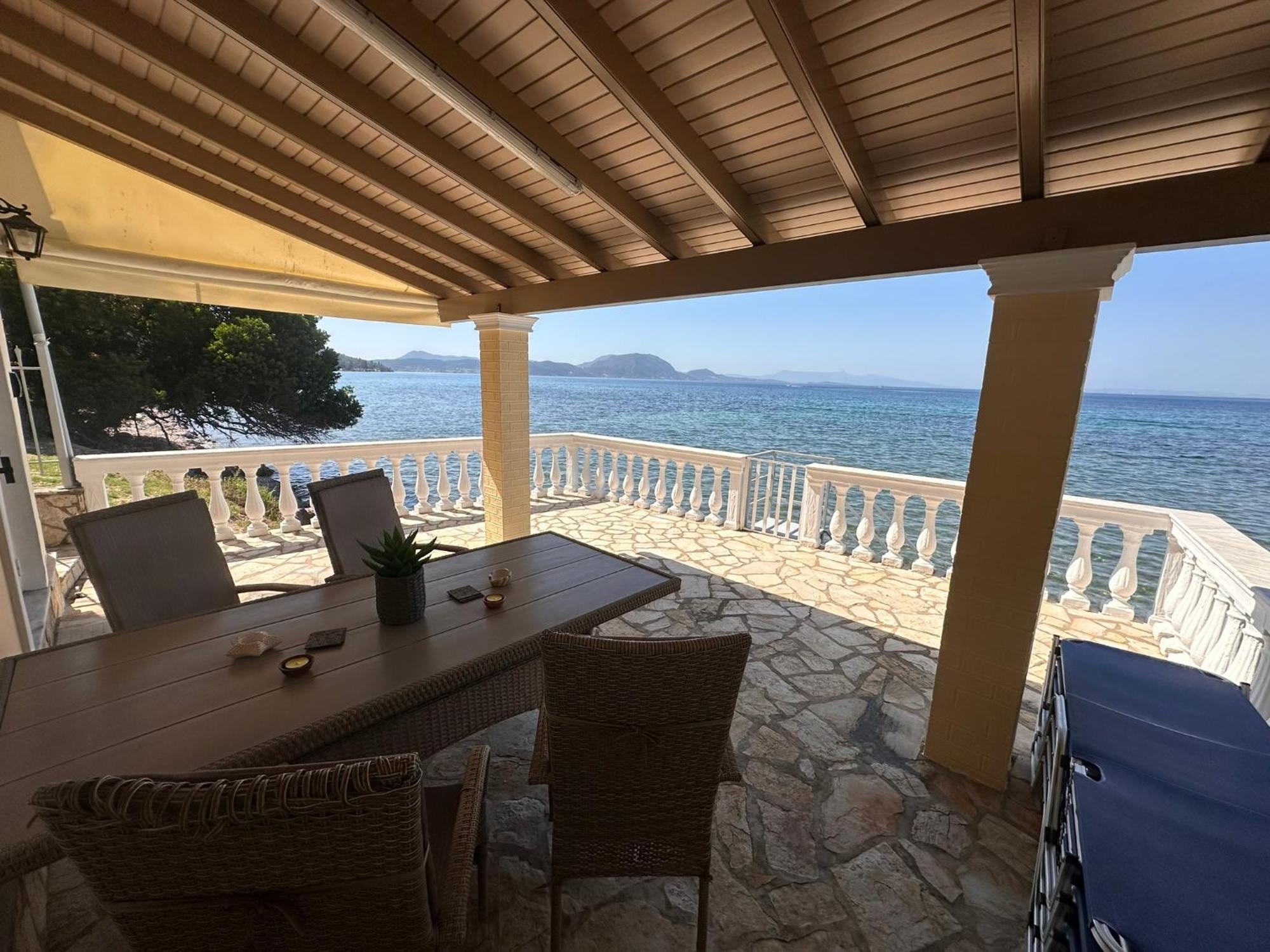 Blue Horizon Villa บูเกริ ภายนอก รูปภาพ